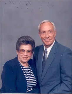 small_mom-dad 2.webp